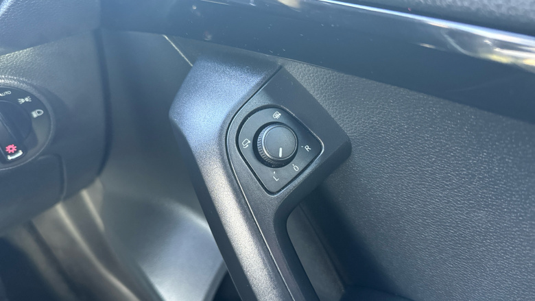 SEAT Ateca 2.0 TSI Xcellence Lux [EZ] 5dr DSG 4Drive Petrol Estate